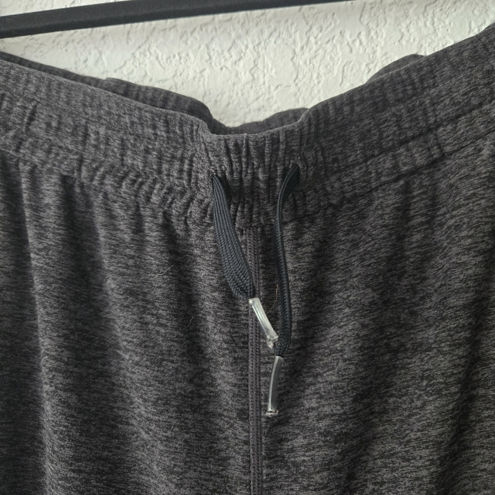 Outdoor Voices XL Gray Full Length Pull On Tapered Sweatpants - Picture 3 of 6